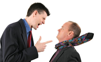 Cum ajungi un sef detestat