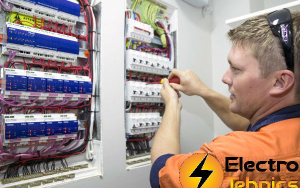 Cine te ajuta cu verificari PRAM si tablouri electrice de automatizare?