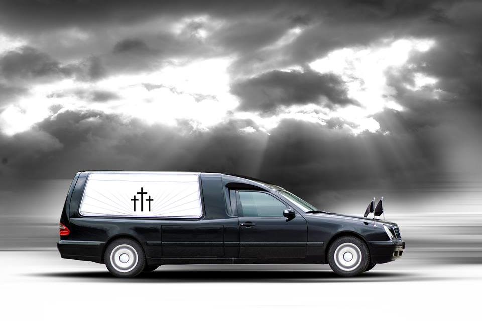 Accident cu masina funerara
