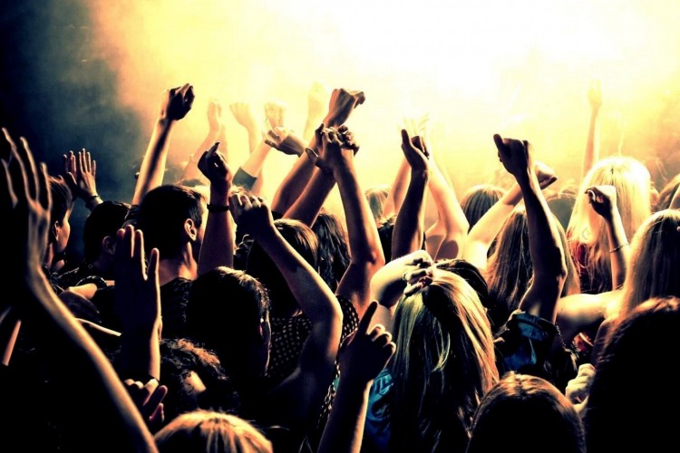 De ce să alegi boxe pasive pentru sonorizarea evenimentului