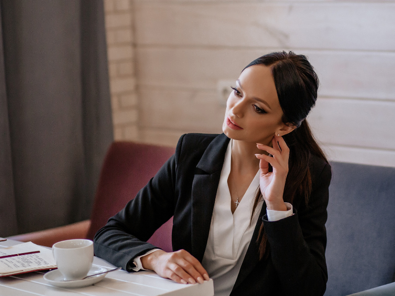 5 coafuri office gata in 5 minute