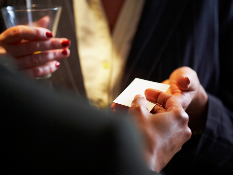 5 modalitati prin care sa incepi o conversatie la sesiunile de networking