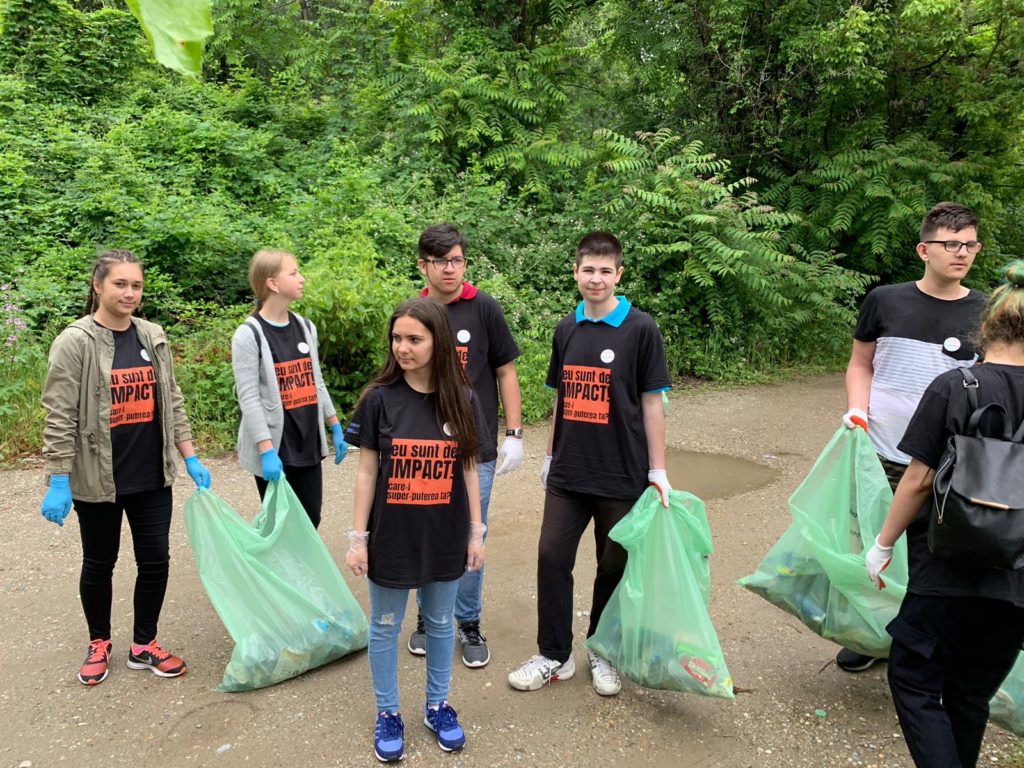 Ecologizare malul Dunarii 2