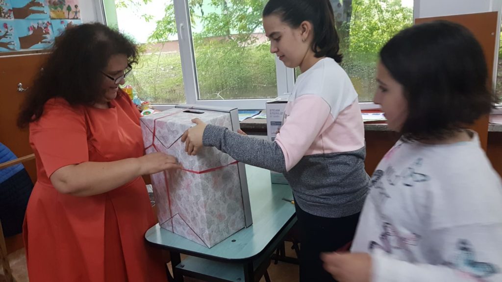 trusouri pentru copii - Fundația Noi Orizonturi (1)