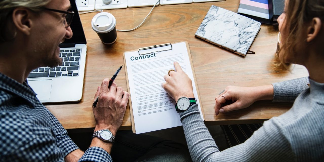 Antreprenoriat feminin – afacere de succes în România din traduceri