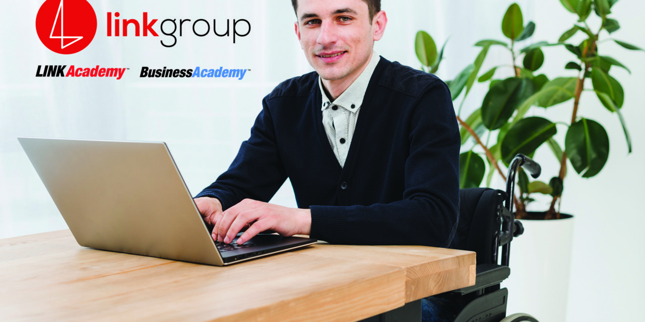Școlarizare gratuită la LINK Academy și BusinessAcademy pentru persoanele cu handicap