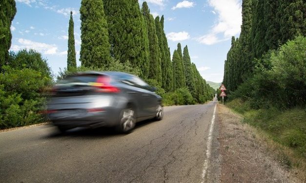 Mașină nouă sau second hand? Ce cumpărăm în 2020?