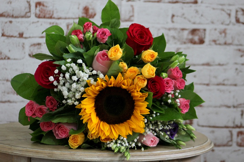 3 criterii pentru alegerea unei firme de livrare flori Bucuresti