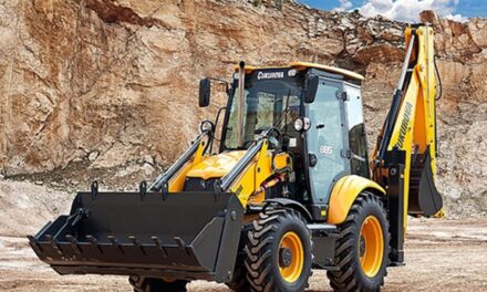 Excavator sau buldoexcavator: Care sunt diferențele?