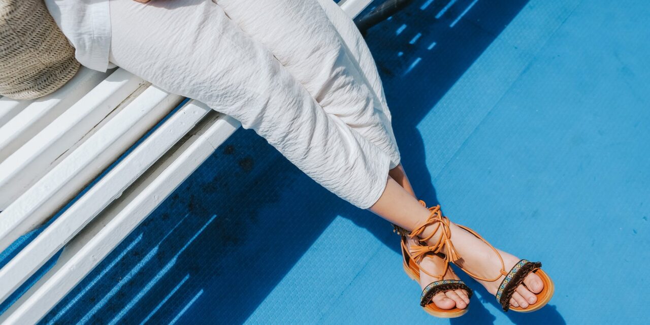 Ce modele de sandale să alegi în funcție de înălțimea ta