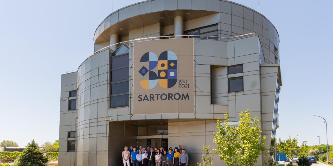 Prima companie de echipamente de laborator fondată dupa 1989 aniversează 30 de ani de activitate