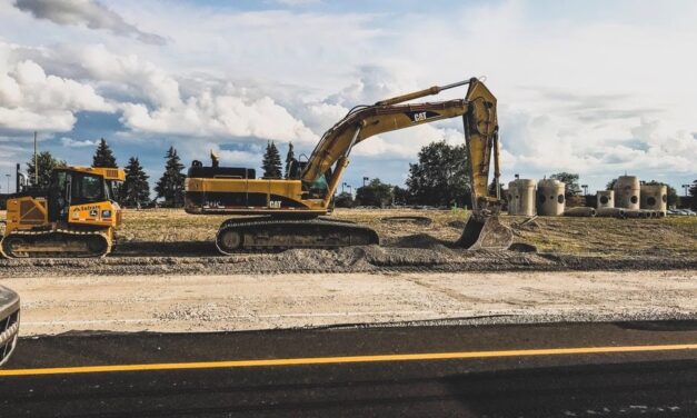 Ce utilaje se folosesc pentru constructia de drumuri?