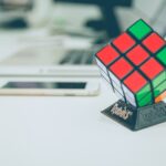 15 accesorii antistres potrivite pentru zilele grele la birou