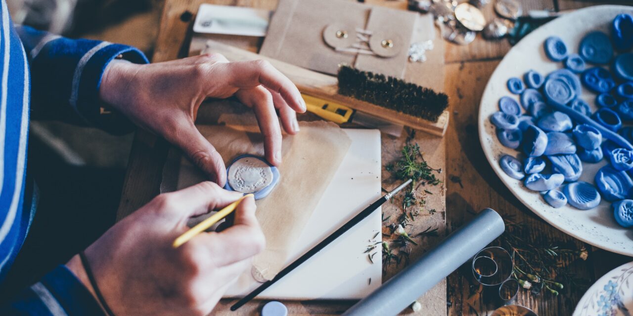 11 idei de cadouri handmade pentru colegii de munca