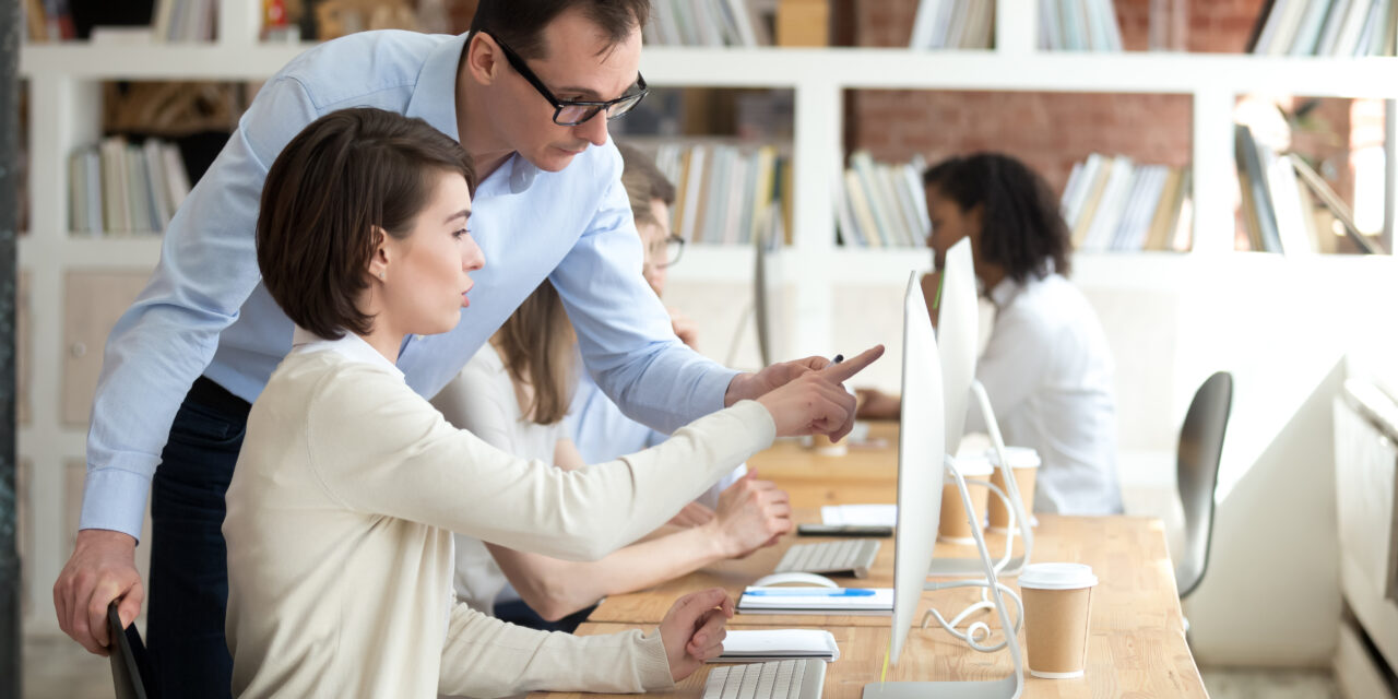 Cum să atragi și să păstrezi oameni talentați în echipa ta – 4 strategii eficiente