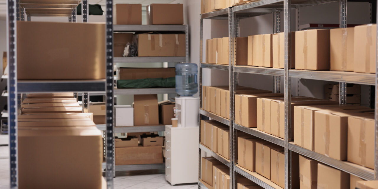 3 soluții pentru depozitarea mobilei de balcon pe timp de iarnă