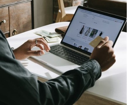 Unde găsești codurile de reducere pentru Epantofi și Fashion Days