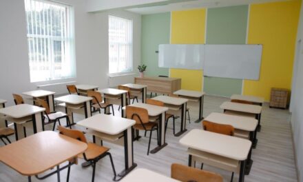 Două școli din Vrancea renovate de Asociația BookLand cu o investiție de 430.000 euro