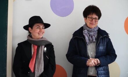 Cantareata de jazz, Luiza Zan, a inaugurat Școala Primară și Grădinița „Reményik Sándor” din Alungeni, renovată de Asociația BookLand