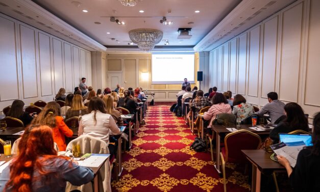 Dezvolta-ti aptitudinile in marketing digital cu doua cursuri complete
