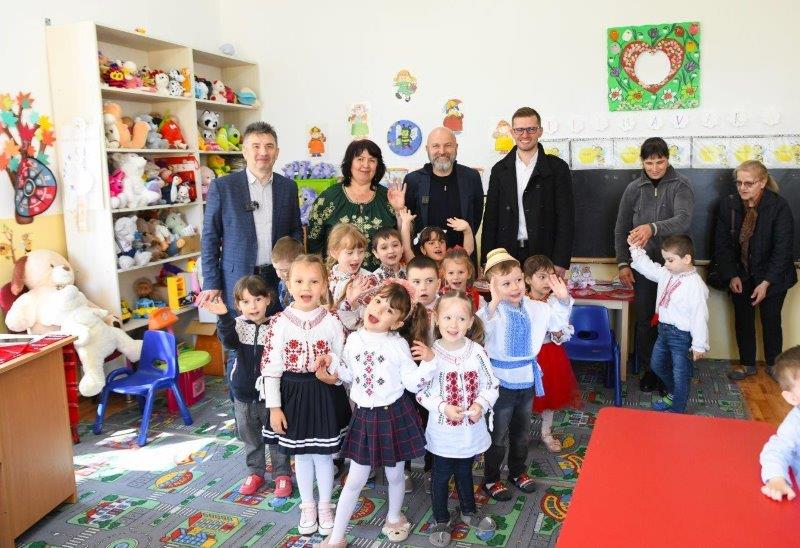 Sergiu Neguț a inaugurat Grădinița „Princhidelul” din Lopătari, renovată de Asociația BookLand