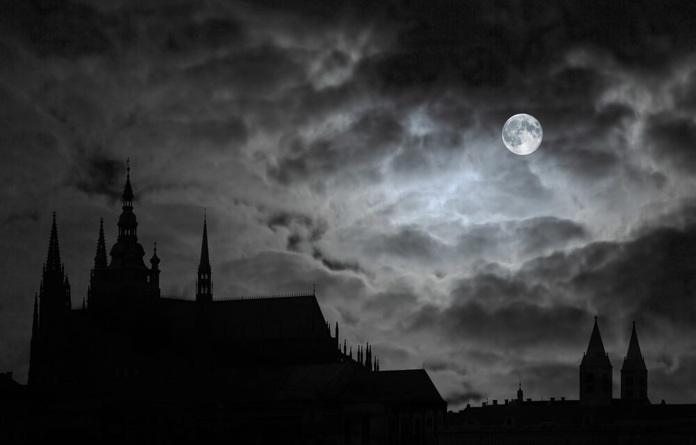 Vampirii in mitologia romaneasca