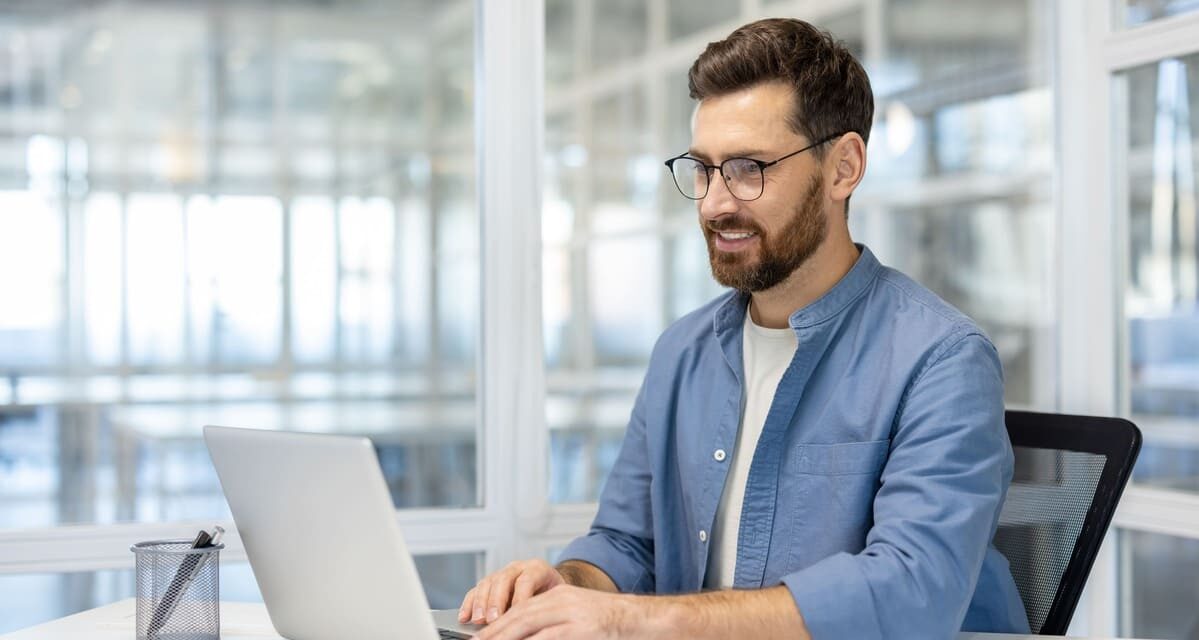 Cum alegi găzduirea sediului social pentru SRL: sfaturi și recomandări