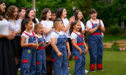 Gala BookLand premiază excelența în mediul rural, pentru al treilea an consecutiv, cu burse educaționale în valoare de 105.000 euro